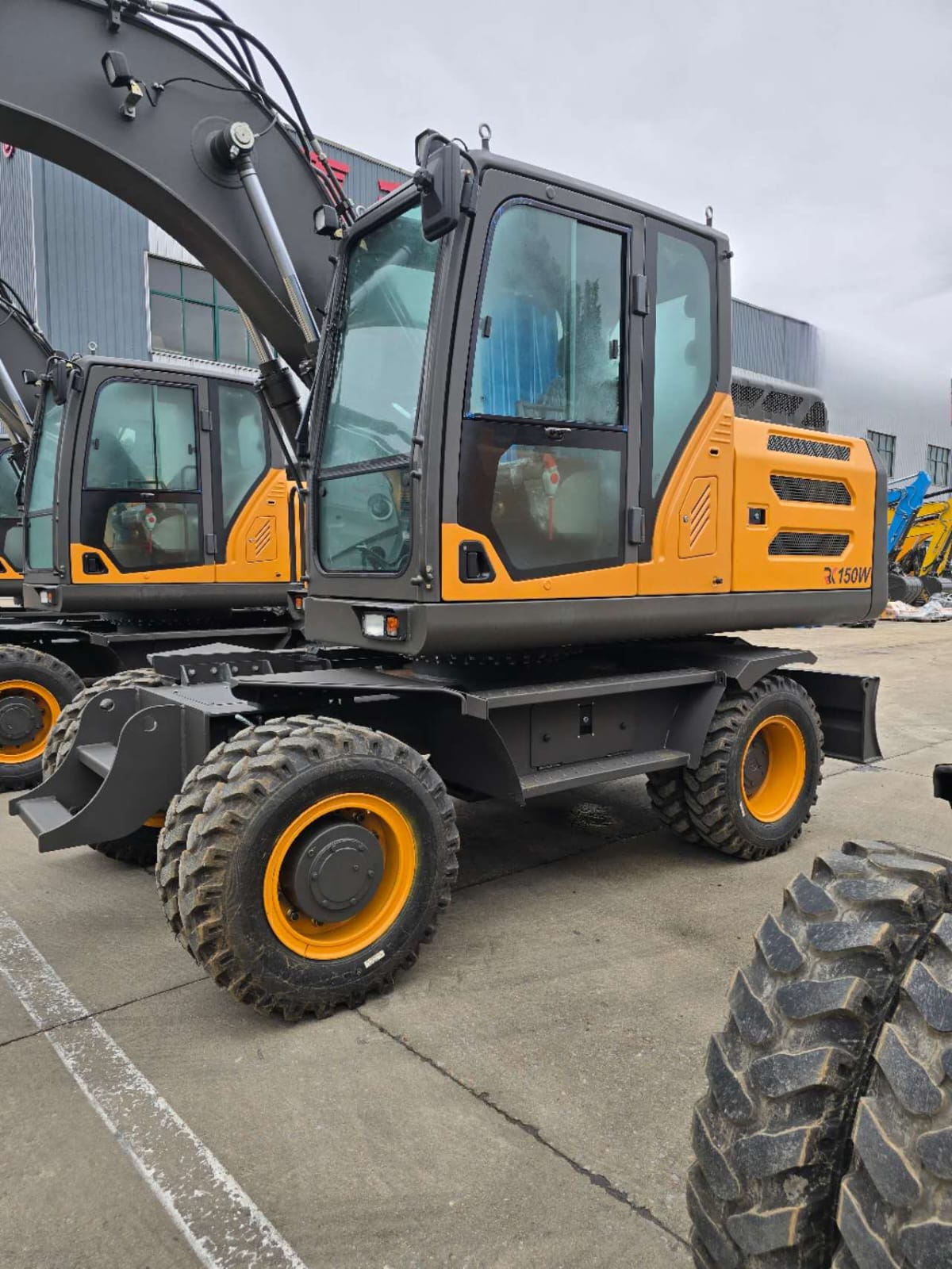 RUKKEE contact page machinery