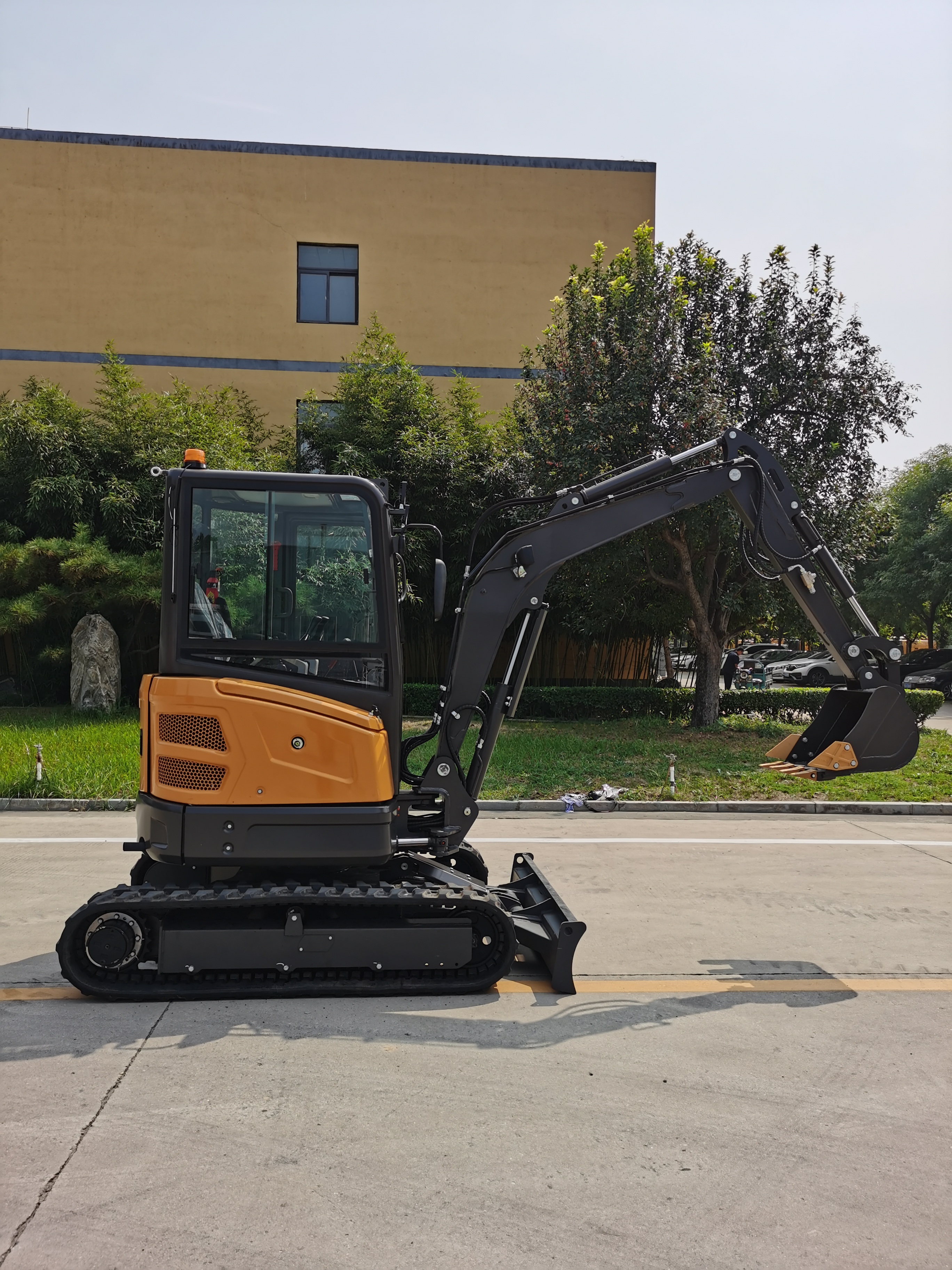 RK27G mini excavator